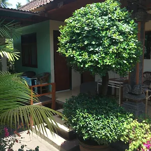 Nadialit Alloggio in famiglia Seminyak